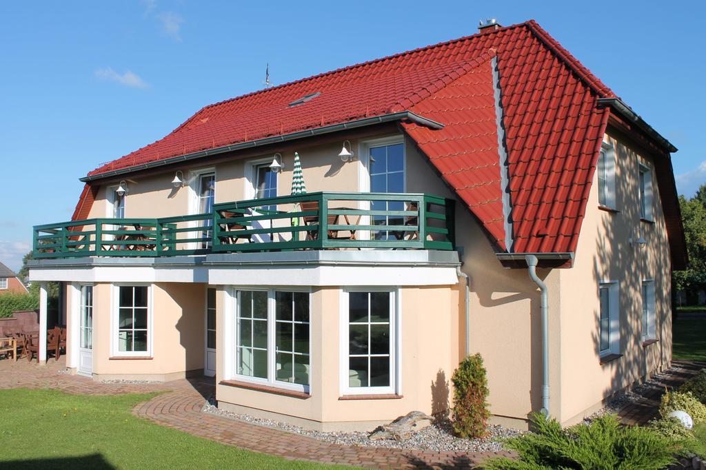 Landsitz Ruegen Apartment โกลเวอ ภายนอก รูปภาพ